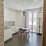 Dante467 Apartmán *